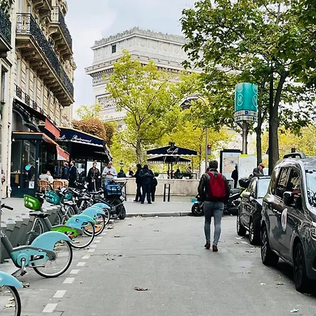 Charming Place 2 Min From L'arc De Triomphe Appartamento *