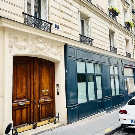 Charming Place 2 Min From L'arc De Triomphe Appartamento *